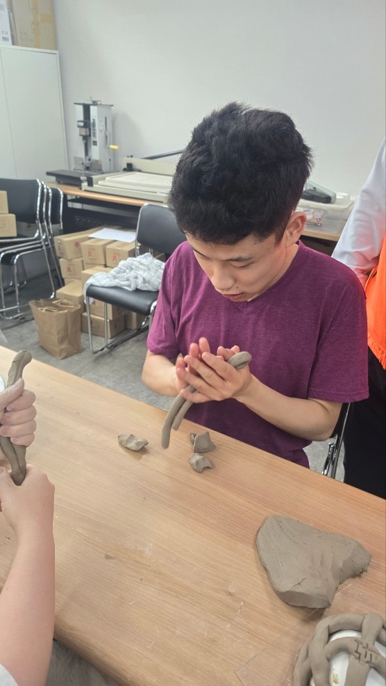 7440b6cf5ace6529e181370e909ddc2d_1750293304_8819.jpg 7440b6cf5ace6529e181370e909ddc2d_1750293304_8819.jpg